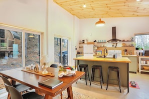 Microwave, oven, stovetop, dishwasher - Cozy Barndominium Retreat with Sauna (L'Amable)