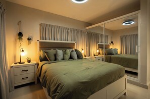 2 bedrooms, iron/ironing board, WiFi, bed sheets