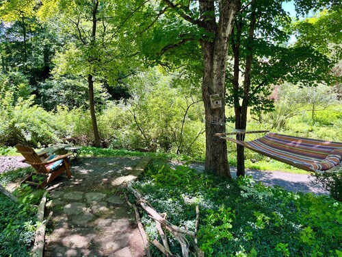 Big storybook farmhouse in Roscoe, Trout Town USA, a classic Catskills retreat!