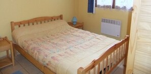 Iron/ironing board, bed sheets - Gîte Soulcem | 4 people in Vicdessos | France Saintjeandumontcalm.fr (Val-de-Sos)