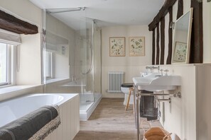 Shower, hair dryer, towels - Scarr Head Cottage, a beautiful, detached stone cottage for 5 guests in an idyllic Lake District set (Coniston)