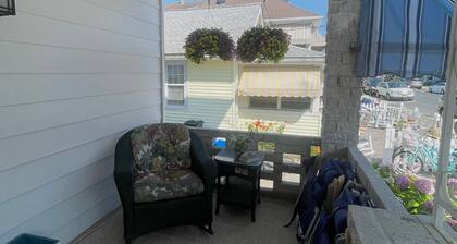 3-bedroom, first-floor house in the north end of beautiful Ocean City, NJ