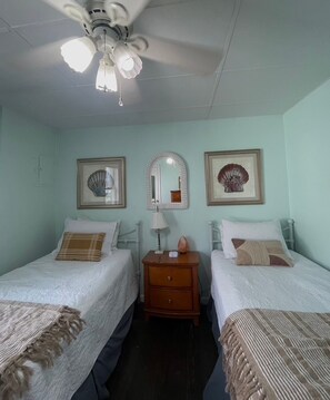 Tabla de planchar con plancha y internet 