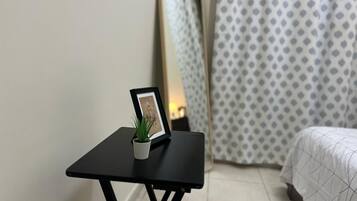 Desk, laptop workspace, iron/ironing board, free WiFi