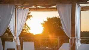 Villa | Balcony - Stylish Villa in Lovrec With Sauna (Lovreć)