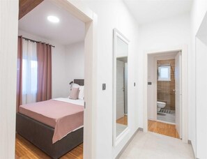 Villa - Stylish Villa in Lovrec With Sauna (Lovreć)