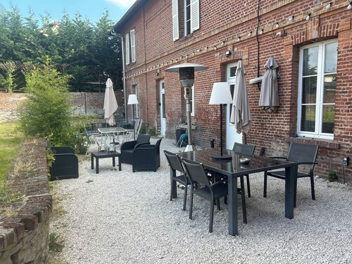 Grand appartement avec cheminée