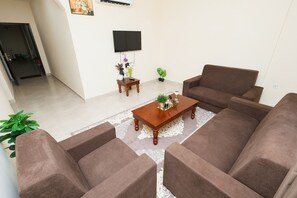 Living area - Nassayem Salalah Hotel Apartments Owqad (Salalah)