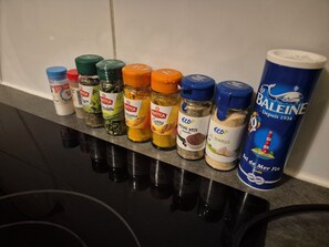 الطعام والشراب