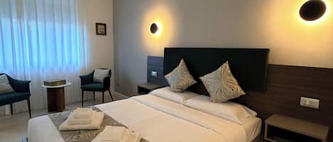 5 soverom, strykejern/-brett, wi-fi og sengetøy