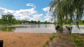 Beach nearby, sun-loungers