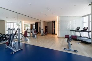 Fitness facility - Canal View, Luxurious Studio in Downtown, Walk to Burj Khalifa and Dubai Mall (Dubai)