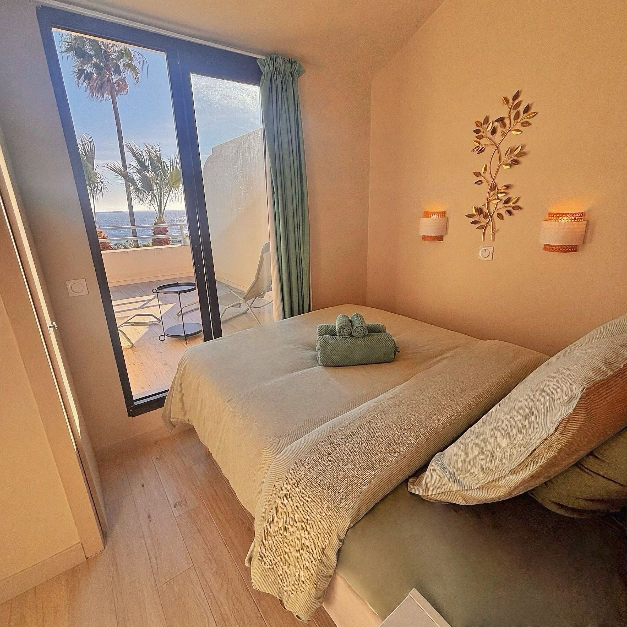 2 bedrooms, in-room safe, free WiFi, bed sheets