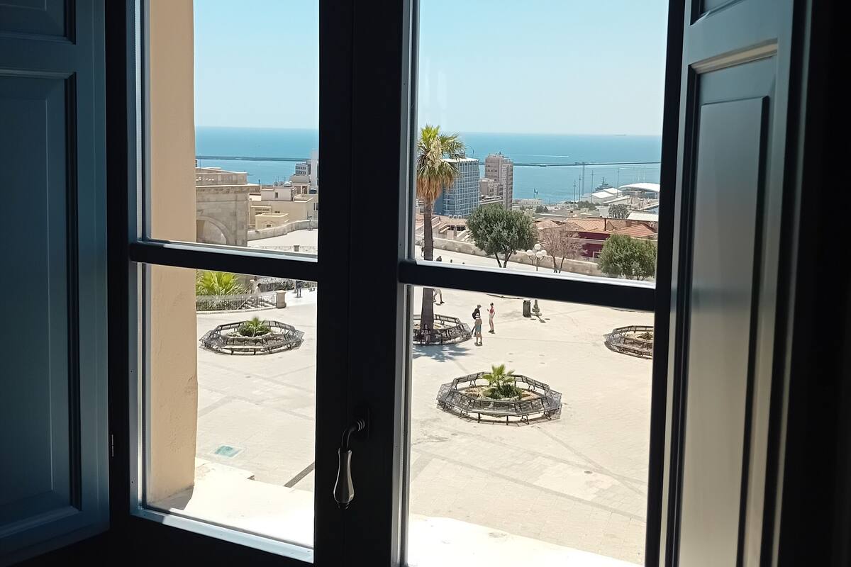 Habitación Deluxe doble, vistas al mar | Caja fuerte, cortinas opacas, wifi gratis