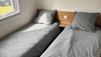 2 Schlafzimmer, Reisekinderbett, kostenloses WLAN