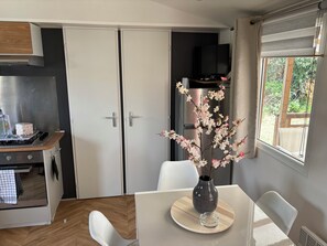 Dining - Mobil home camping 4 stars Siblu wifi Clim  (Lattes)