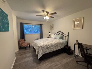 2 dormitorios, tabla de planchar con plancha, wifi gratis y ropa de cama
