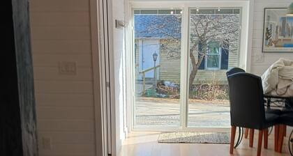 Beautifully appointed new construction 2 bedroom unit in duplex.