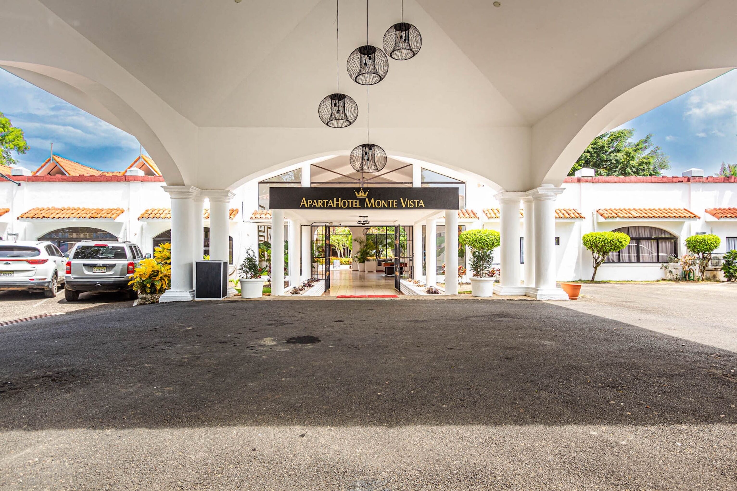 شقة - غرفتا نوم - للمدخنين - بمسبح خاص | المنشأة من الخارج