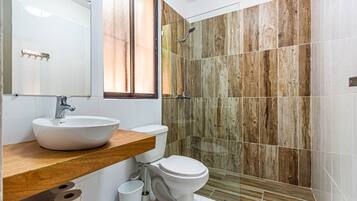 Apartment, 2 Bedrooms, Smoking, Private Pool | Bathroom | Toilet paper