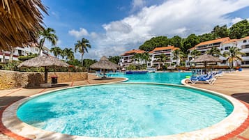 Apartment, 2 Bedrooms, Smoking, Private Pool | Pool | Outdoor pool