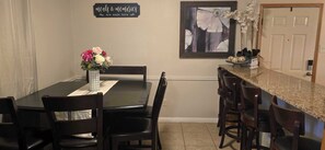 تناول الطعام