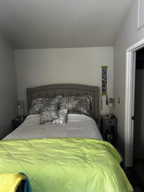 1 habitación, internet y ropa de cama 