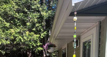 Cozy 1-bedroom cottage in beautiful Fish Creek