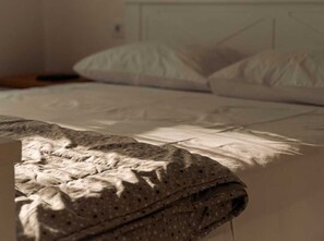 Iron/ironing board, travel cot, free WiFi, bed sheets - Comfort 1bdr Apartment in Tivat I (Tivat)