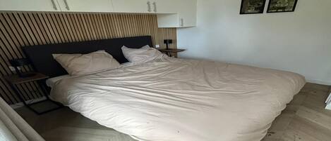 Hus | 4 soverom og sengetøy