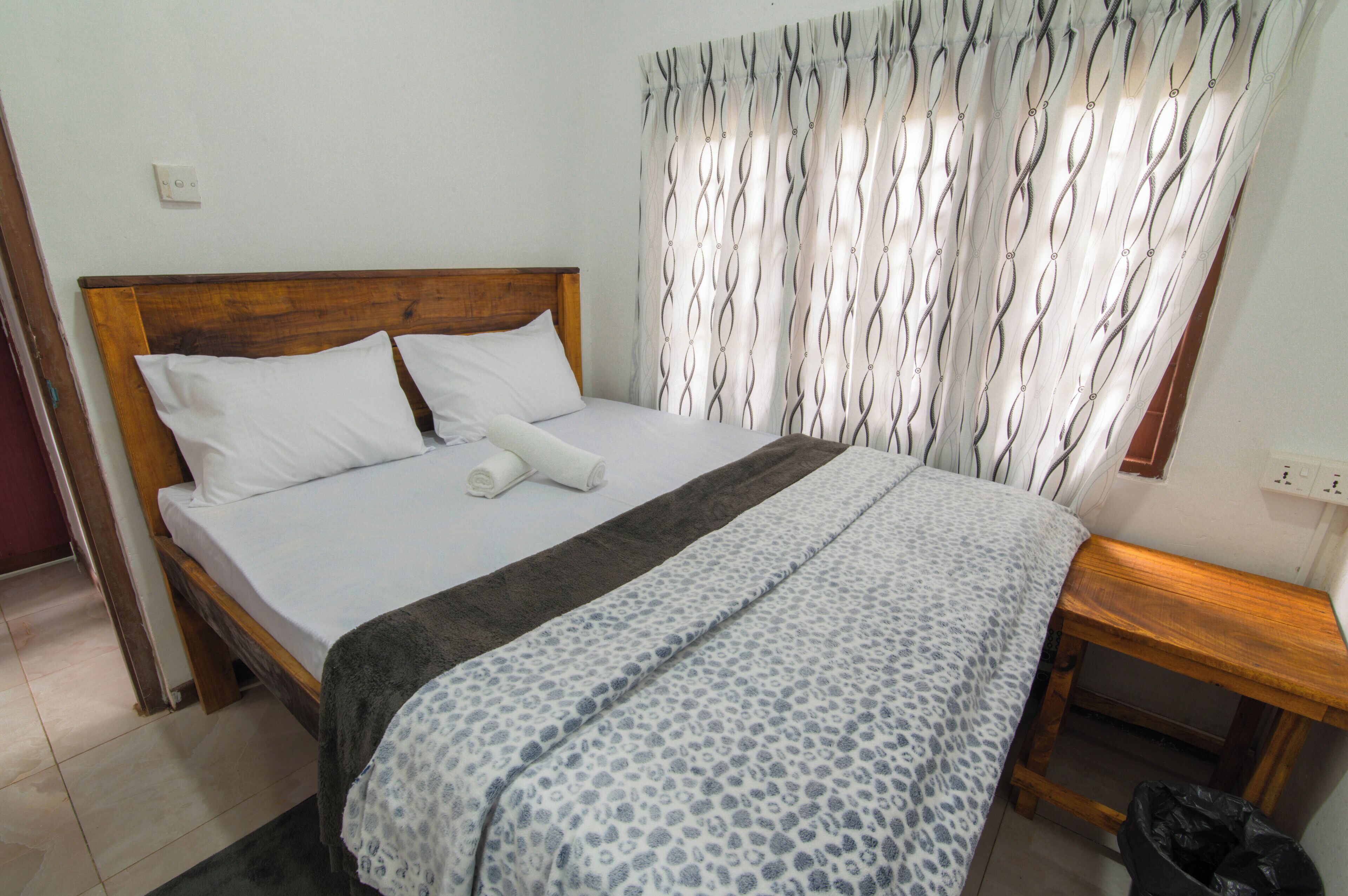 Iron/ironing board, free WiFi