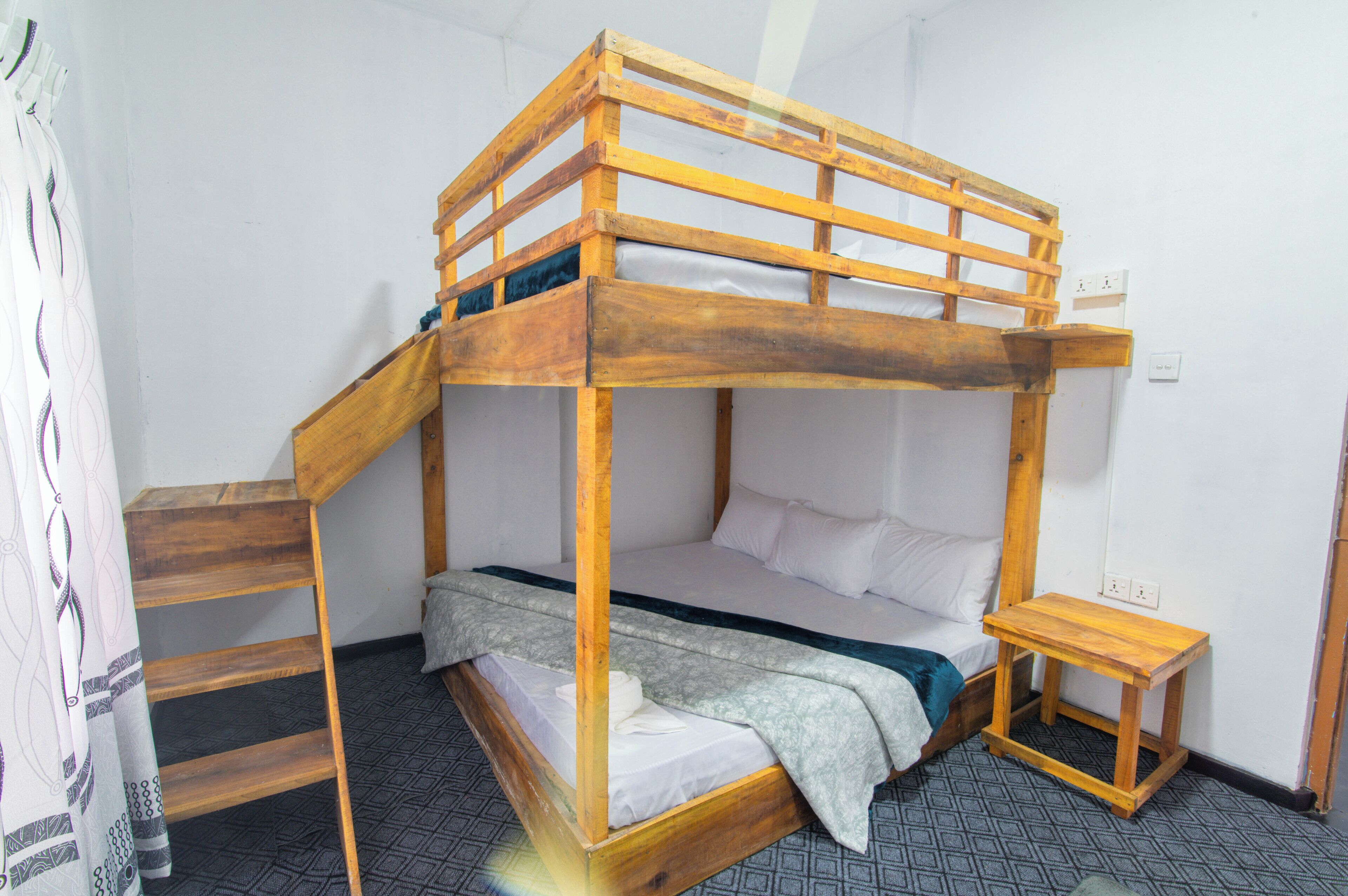 Phòng dành cho gia đình | Bàn ủi/dụng cụ ủi quần áo, truy cập Internet không dây miễn phí 