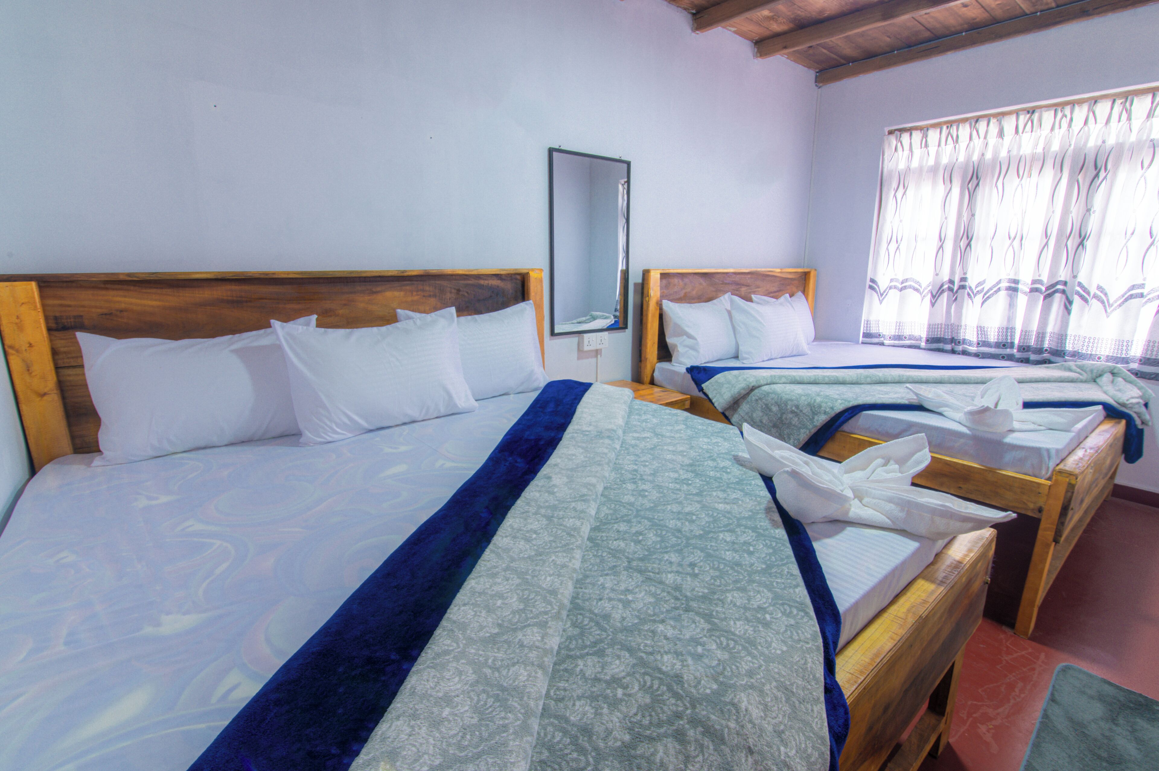 Iron/ironing board, free WiFi