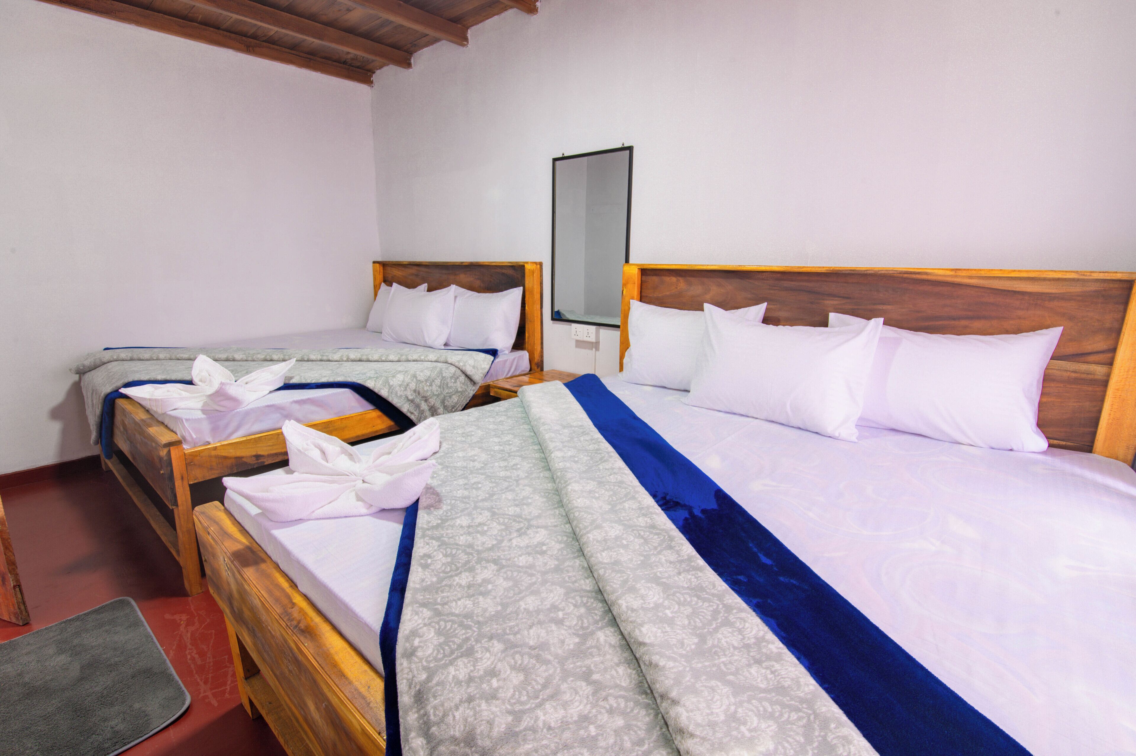 Bàn ủi/dụng cụ ủi quần áo, truy cập Internet không dây miễn phí 