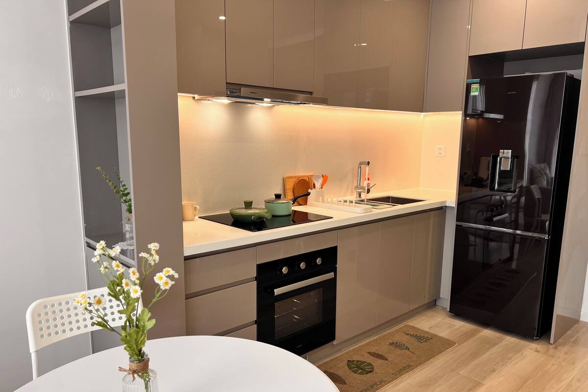 Deluxe Apartment, Balcony, River View | Private kitchen