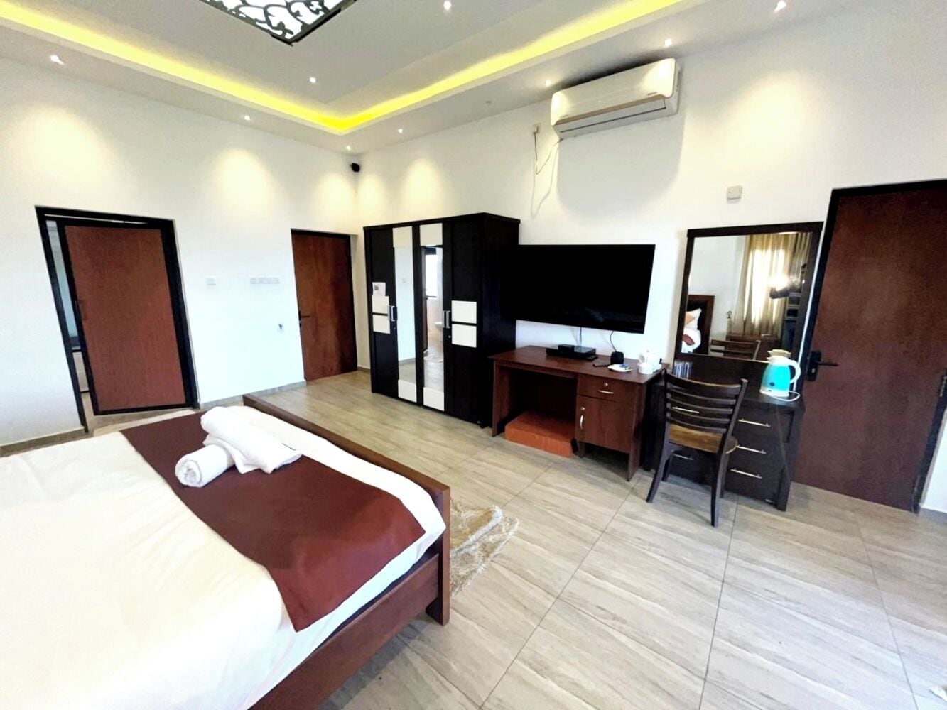 プレジデンシャル スイート バルコニー マウンテンビュー | 防音設備、ベッドシーツ