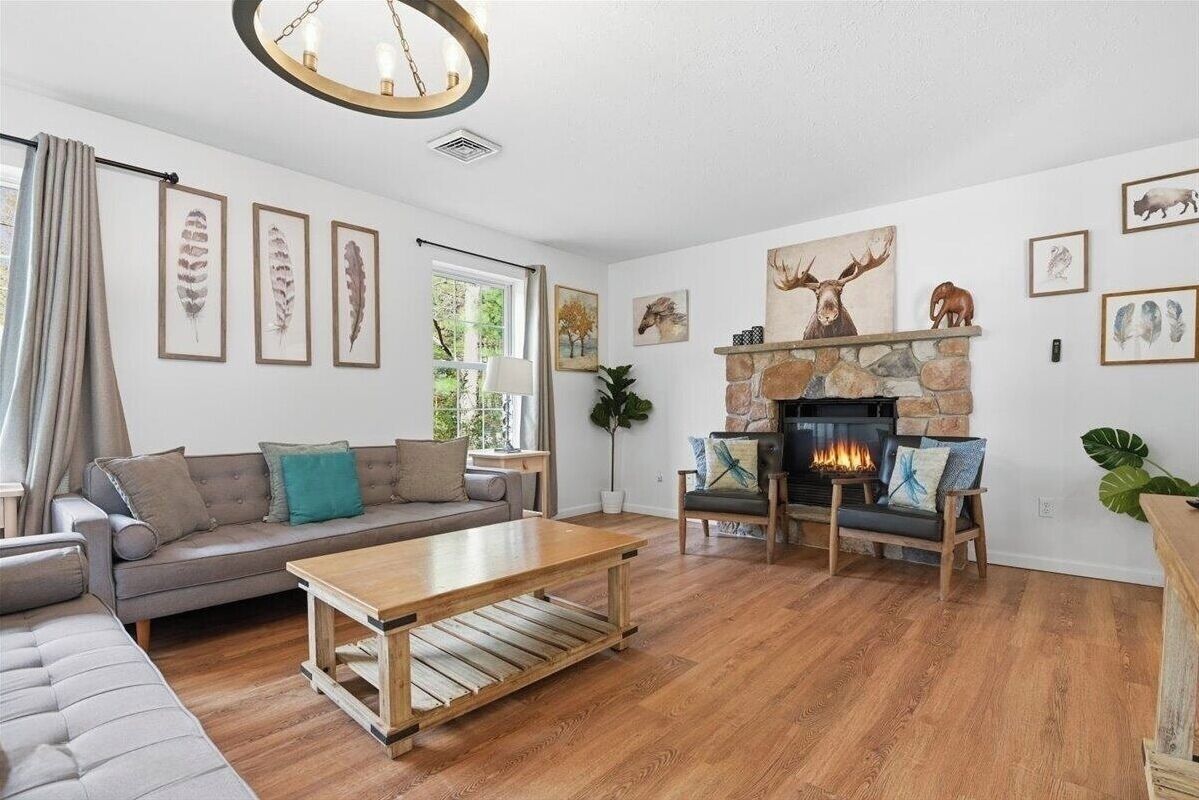 Smart-tv och eldstad