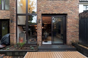 Exterior detail - Architectural Hideaway, Unique 2BR in Surbiton - Pass the Keys (Surbiton)