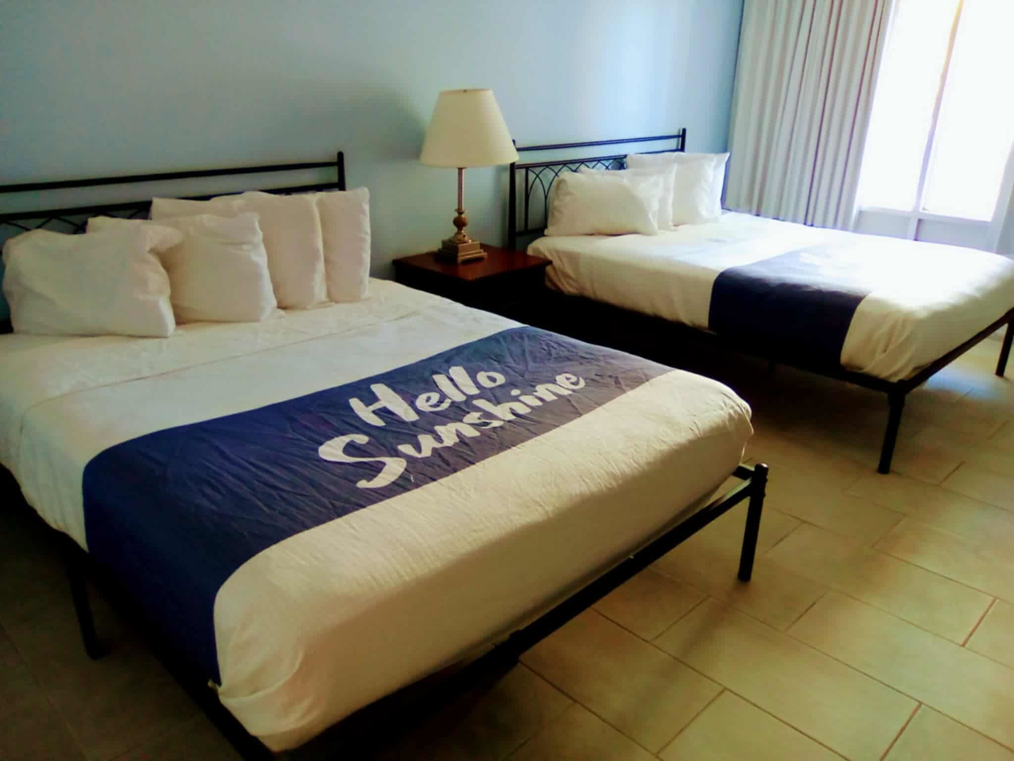 مكتب ومساحة عمل للكمبيوتر المحمول وواي فاي مجانًا