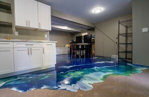 Interior - Stylish 1BR private balcony apartment on the intercostal w/ Pool access (Fort Pierce)