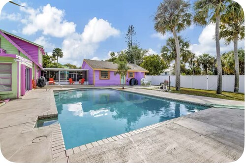 Stylish 1BR private balcony apartment on the intercostal w/ Pool access