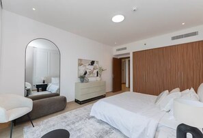 1 bedroom, iron/ironing board, WiFi, bed sheets - 1 Bedroom in Central Park city Walk (Dubai)