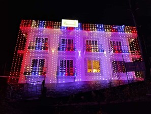 Front of property - Shivansh Hotel (Kotdwar)