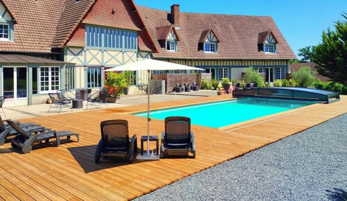 Green estate 10 minutes from the sea