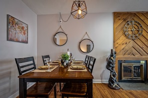 Dining - Top of the Mountains | 2 Bedroom Gatlinburg Condo (Gatlinburg)