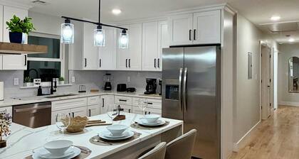 Premium New 4-Bedroom Apartment 25 min to NYC