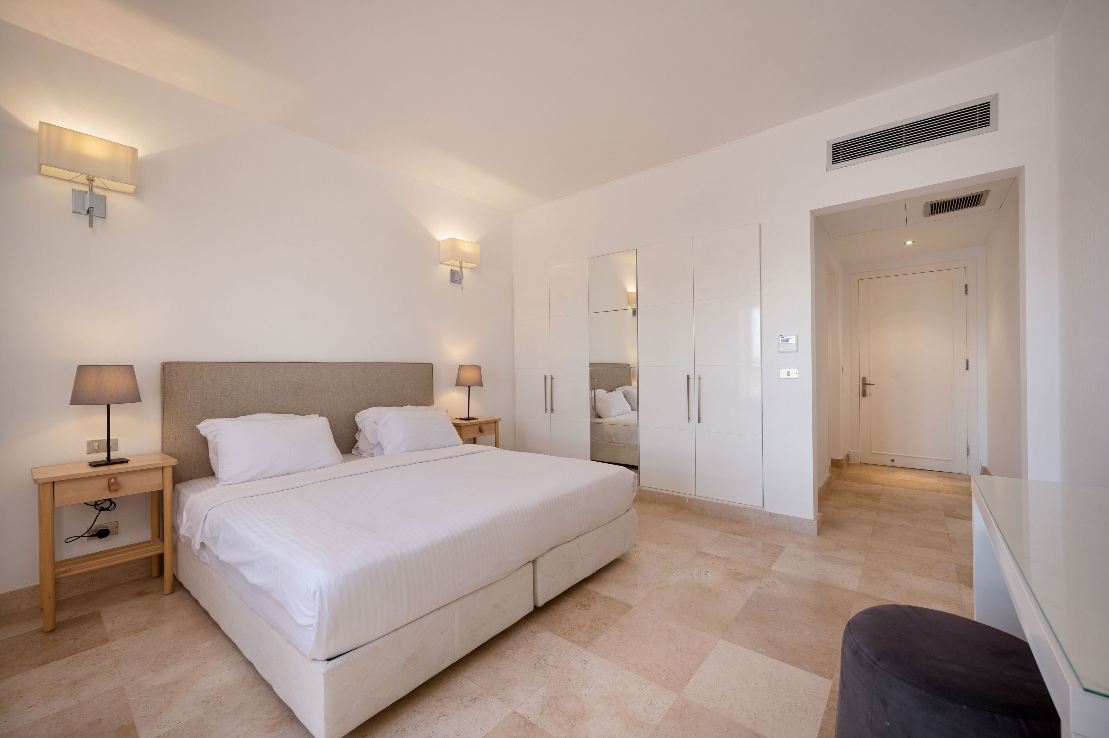 3 bedrooms, iron/ironing board, free WiFi, bed sheets