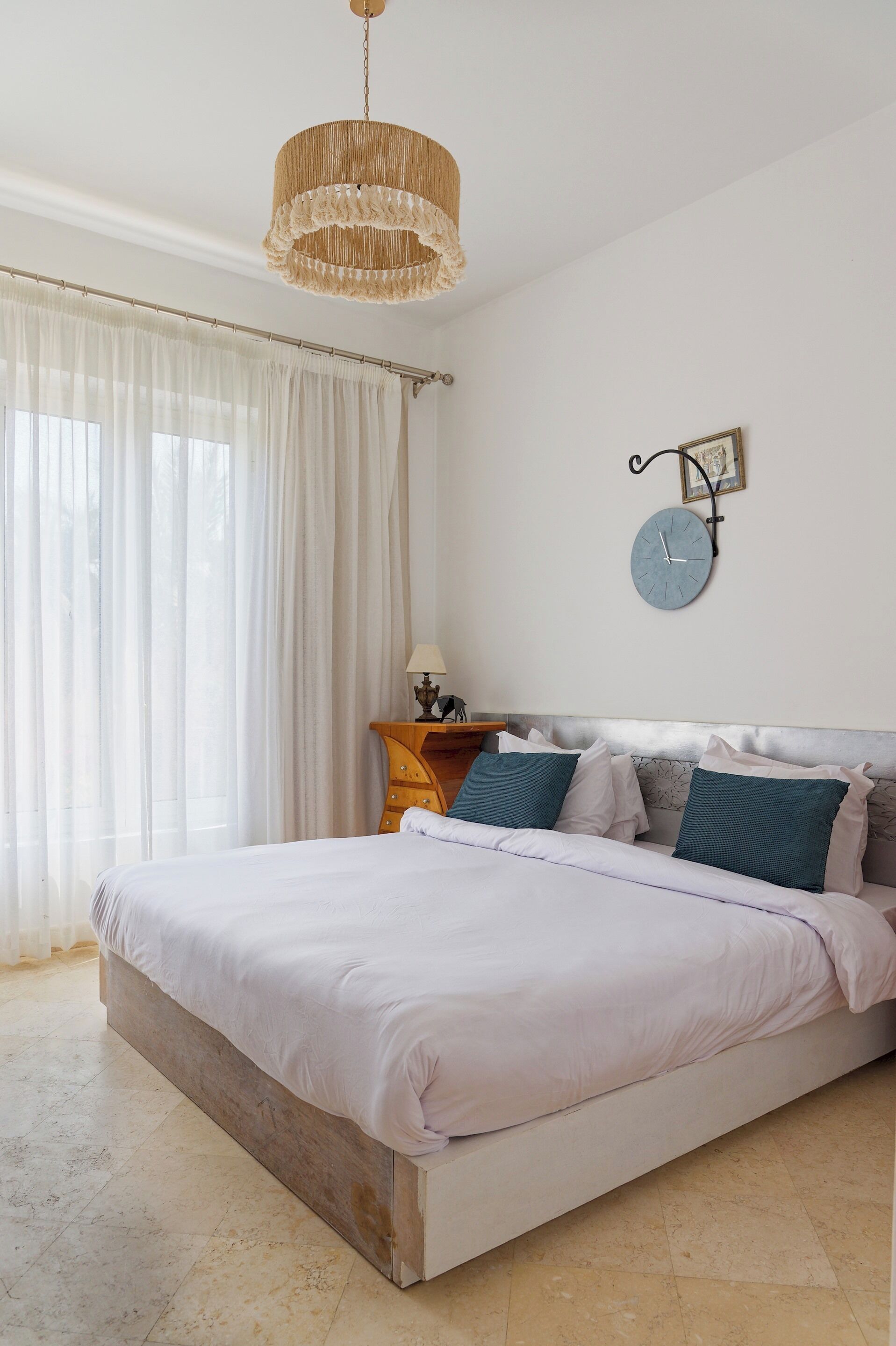 Fer et planche à repasser, Wi-Fi gratuit, draps fournis