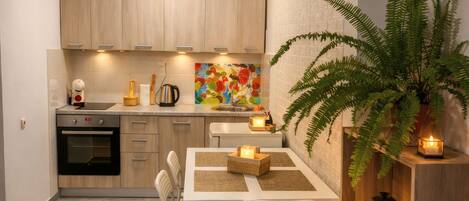 Horno, placa de cocina, lavavajillas