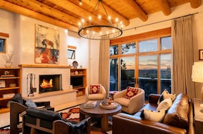 Mountain-view lounge with cozy fireplace - Bishop's Lodge Retreat, Mountain Views, Fire Pit (Santa Fe)